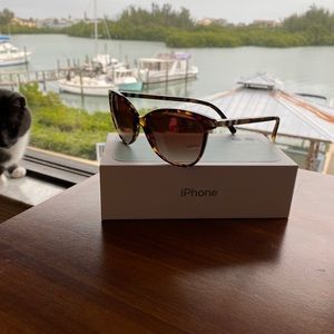 Burberry woman sunglasses